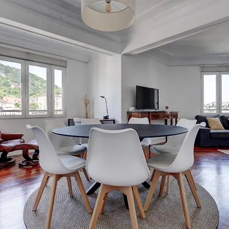 Ulia By Sanse Holidays *